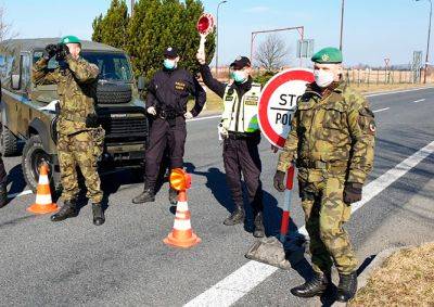 Проверки на границе с Чехией вводит и Австрия