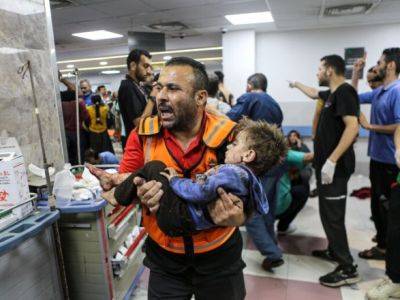 Авиаудары по больнице в Газе: сотни людей погибли