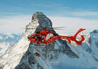 В Швеции ленивая альпинистка использовала спасательный вертолет как такси
