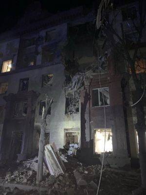 Есть погибшие и пострадавшие: трагедия в Запорожье - ракета орков уничтожила многоэтажку