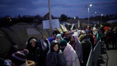 Беженцы из Украины улучшили ситуацию на еврорынке труда - еврокомиссар