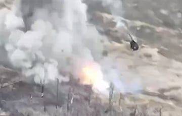 Башня отлетела на несколько метров: «Армия дронов» полностью уничтожила российский танк
