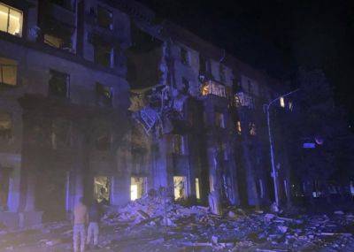 Россияне нанесли ракетный удар по центру Запорожья: последствия - фото