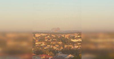"Точно не ПВО": Севастополь атаковали ракеты и БПЛА, над городом поднялся дым (видео)