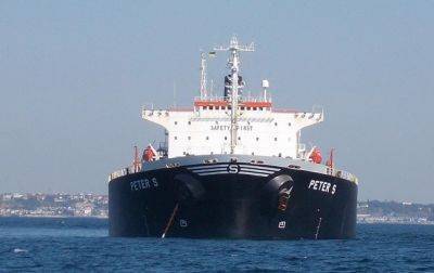 Два судна вывозят 150 тысяч тонн грузов - ЦТС