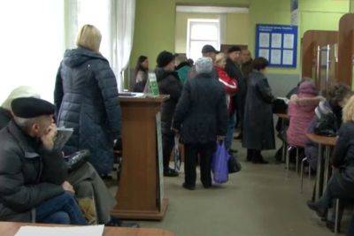 Пенсионеры жалуются на проблемы, украинцы не могут пройти идентификацию: что говорят в ПФУ