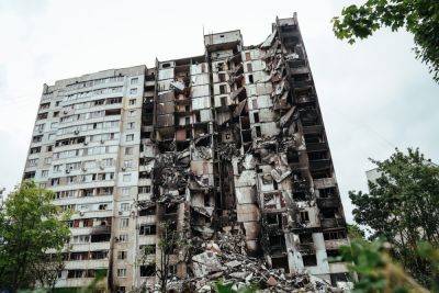 Когда стартует демонтаж подъезда 16-этажки на Ужвий, сообщили в мэрии Харькова