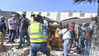 В церкви в Сьюдад-Мадеро в Мексике на прихожан рухнула крыша - ru.euronews.com - Мексика