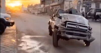 Бессмертное авто: пикап Toyota остался на ходу после страшного ДТП (видео)