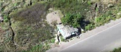 "Будки уже нет": Военные ВСУ показали уничтожение вражеских блиндажей вблизи Лисичанского НПЗ - видео