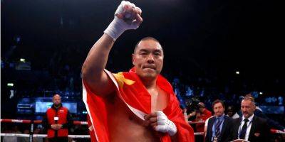 «Он должен победить». Китайский супертяж, ворвавшийся в элиту бокса, дал прогноз на бой Усик — Фьюри