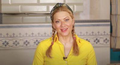 С грибочками и маслом: "Мастер Шеф" Литвинова дала необычный рецепт блинов-мешочков