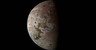 Самый вулканический мир Солнечной системы: аппарат NASA сделал снимки спутника Юпитера (фото)