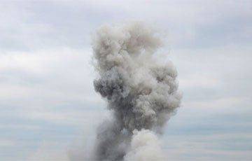 Мощные взрывы прогремели на военной авиабазе РФ под Мелитополем