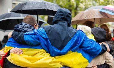 За осквернение флага Украины два венгра могут быть наказаны штрафами
