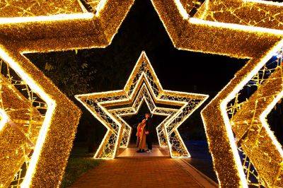 В Праге открылся парк рождественских световых инсталляций «Světla vyprávějí»