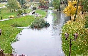 В Гродно из-за сильного дождя начался потоп