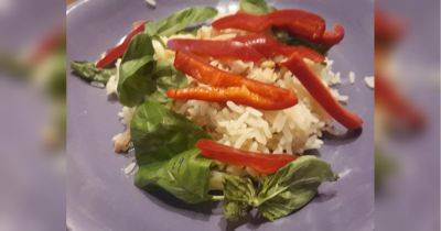 Хит октября — салат с тунцом и болгарским перцем: просто и вкусно