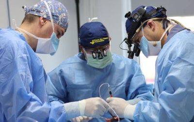 Западные медики провели десятки операций по реконструкции лица военным