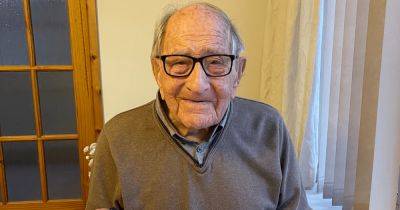Давняя привычка: 107-летний британец назвал продукт, который "гарантирует долгую жизнь"