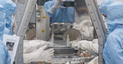 Жадный космический аппарат: станция OSIRIS-REx поработала на славу на астероиде Бенну (фото)