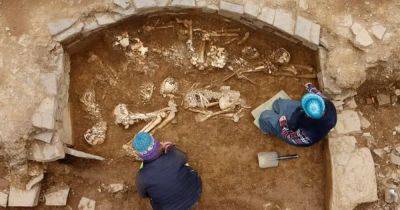 В Шотландии повторно нашли 5000-летнюю гробницу: ее использовали целые поколения