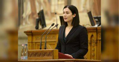 «Это жизненно важно — быть с Украиной»: венгерский евродепутат призвала ускорить и увеличить помощь