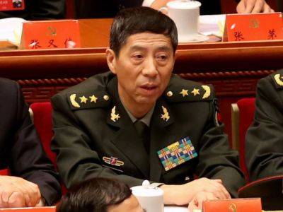 В Китае сняли с должности министра обороны Ли Шанфу - СМИ