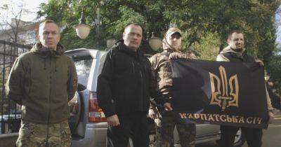 "Украинская команда" с начала войны передала на передовую 67 автомобилей