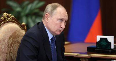 "Очень быстро передвигается по РФ, хотя не летает": СМИ рассказали, есть ли у Путина двойники