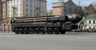 Ядерные учения РФ: в Минобороны Москвы показали пуски баллистических ракет (видео)