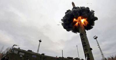 РФ отрепетировала "массированный ответный ядерный удар" и применение ракеты "Ярс" (видео)