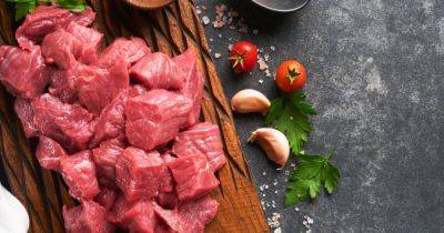 Без дешевых котлет и бифштексов: эксперты предупредили о резком росте цен на мясо