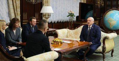 А. Лукашенко провёл встречу с главой МИД Венгрии П. Сийярто