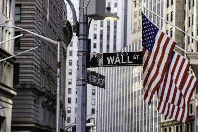 Индексы Уолл-стрит снижаются на фоне падения акций крупных компаний