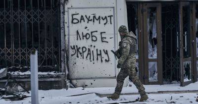 "Условия диктует украинская армия": пресофицер рассказал, что происходит возле Бахмута (видео)