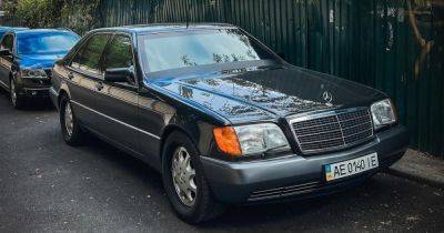 Символ 90-х: в Украине заметили редчайший бронированный Mercedes (фото)