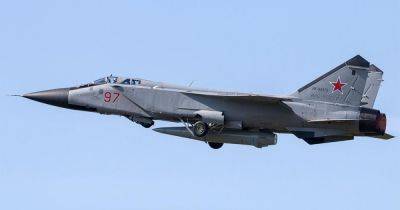 Новая роль "Кинжала": МиГ-31 может корректировать траекторию ракеты после пуска, — СМИ
