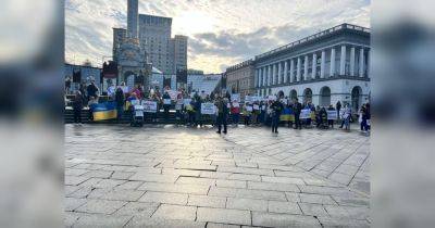 В Киеве женщины собрались на мирный пикет: предлагают демобилизовать отслуживших 18 месяцев