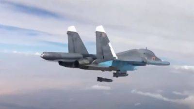 Бомбят с неба: дома полыхают после новых жестоких авиаударов РФ
