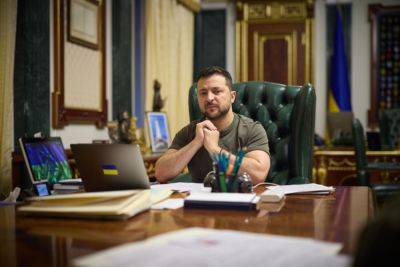 Чиновники и политики теперь влипнут на пожизненное: Зеленский обрадовал украинцев решением