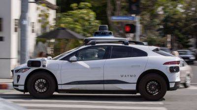 Приложение Uber будет предлагать поездки на роботакси Waymo в Финиксе