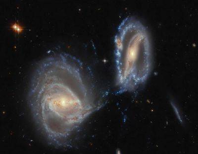 Космотелескоп «Хаббл» снял танец галактик