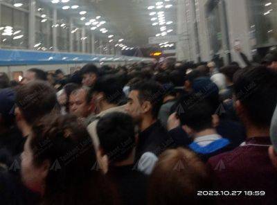 Забытый пассажиром предмет привел к огромному столпотворению в ташкентском метро