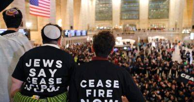 Самая масштабная акция гражданского неповиновения в Нью-Йорке: арестованы 200 активистов - dsnews.ua - США - Украина - Израиль - Нью-Йорк - Нью-Йорк