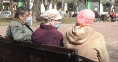 Вместо повышения пенсии заблокируют карты: в 2024 пожилым украинцам будет очень туго