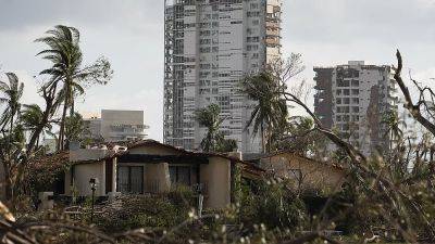 Акапулько после урагана: жители предоставлены сами себе