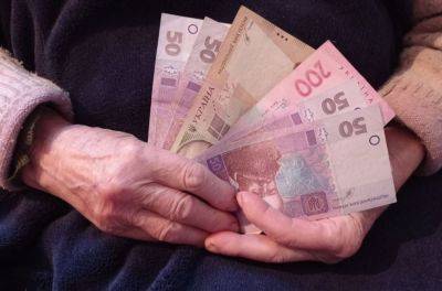 Выплаты для работающих пенсионеров: как трудоустройство влияет на размер пенсии