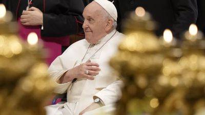 Франциск - Папа хочет вовлечь женщин в управление церковью - ru.euronews.com