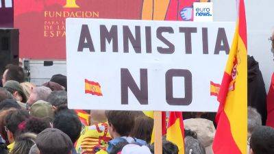 Протестный марш против амнистии каталонских сепаратистов